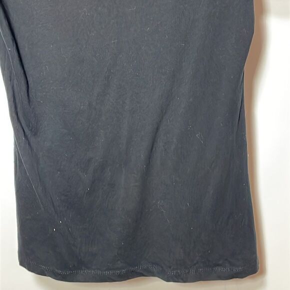 Woman’s Graphic tee - Picture 7 of 7